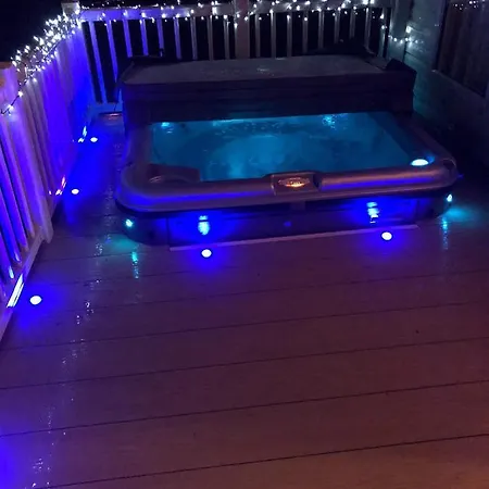 Luxury Lakeside Lodge L2 With Hot Tub Situated At Tattershall Lakes Country Park Exterior photo