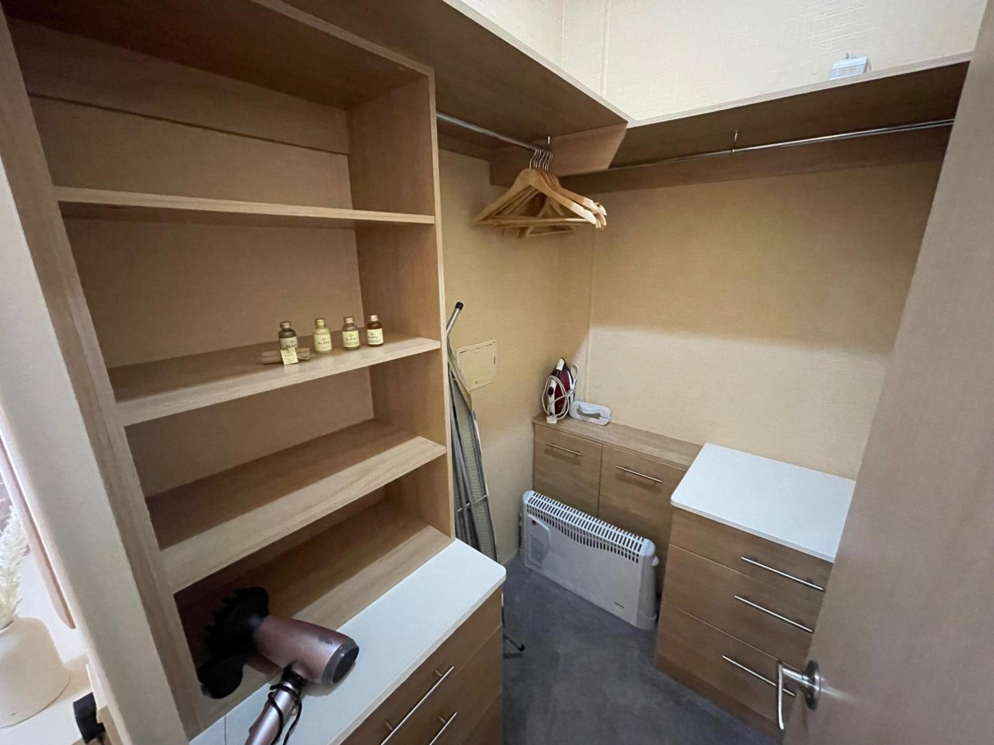 Holiday home Luxury Lakeside L2 With Hot Tub Situated At Lakes Country Park Tattershall